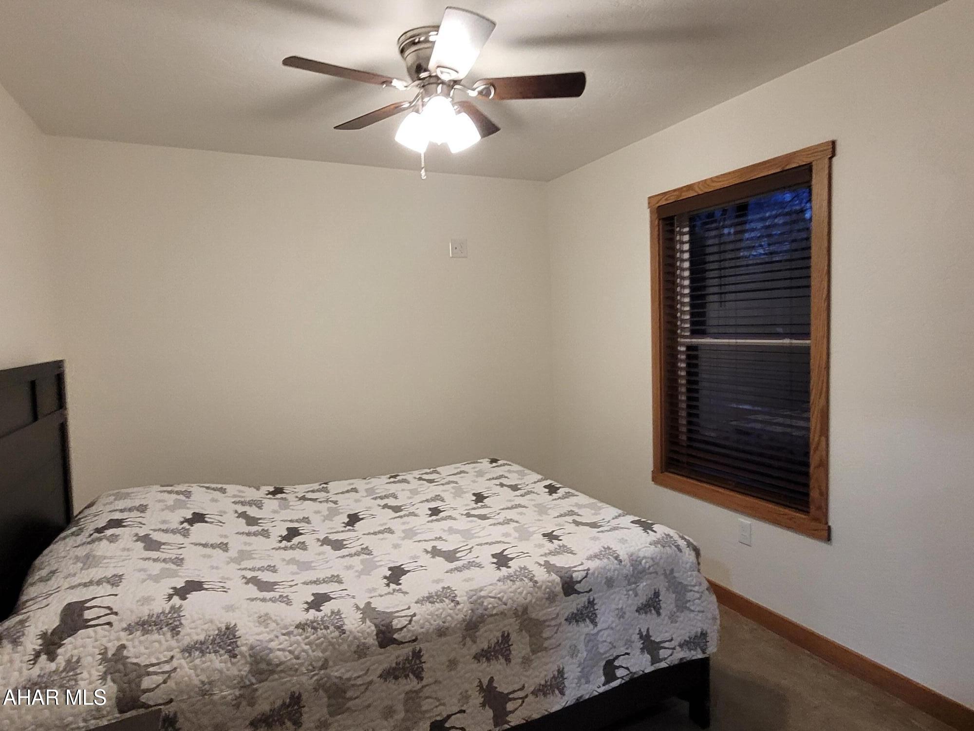 Glendale Yearound - Residential