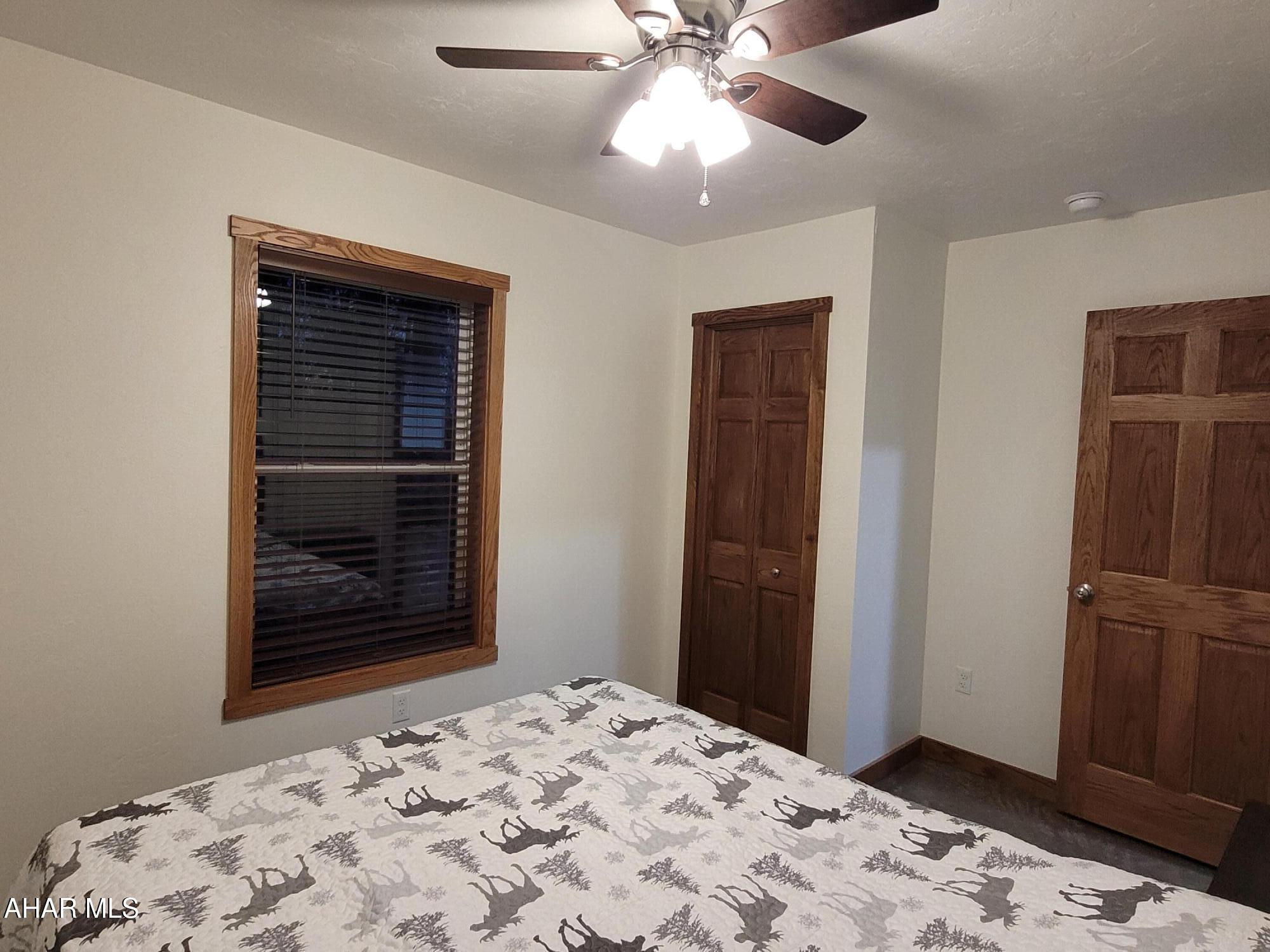 Glendale Yearound - Residential