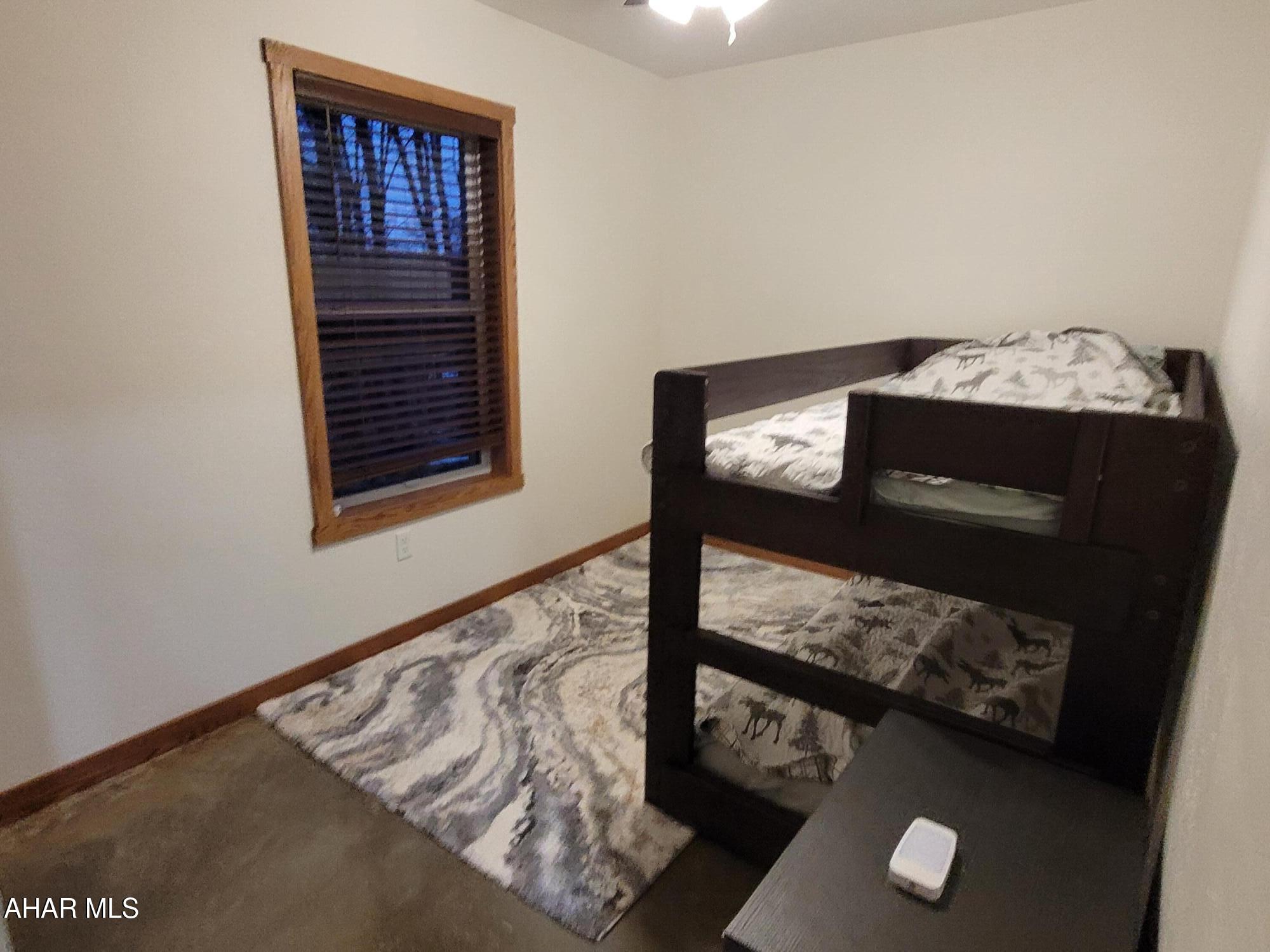 Glendale Yearound - Residential