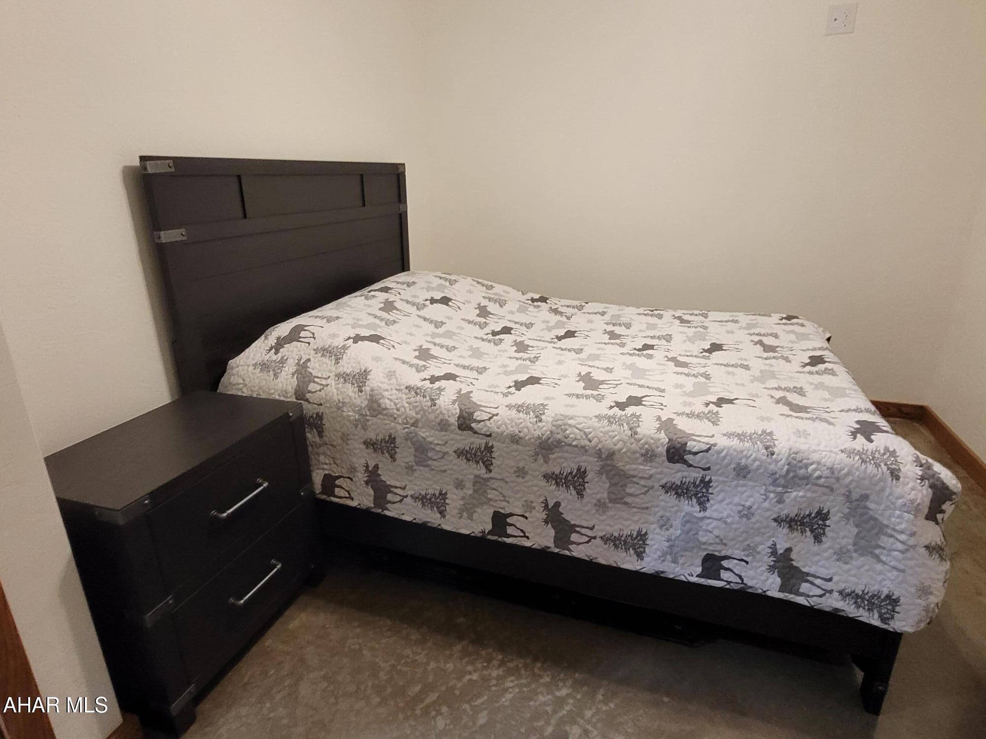 Glendale Yearound - Residential