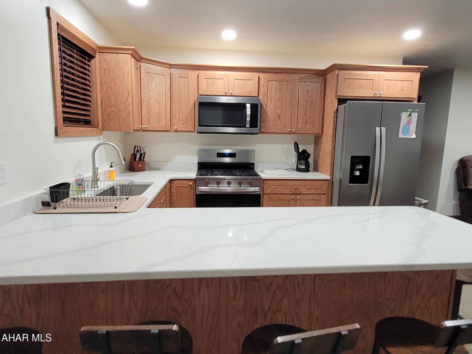 Glendale Yearound - Residential