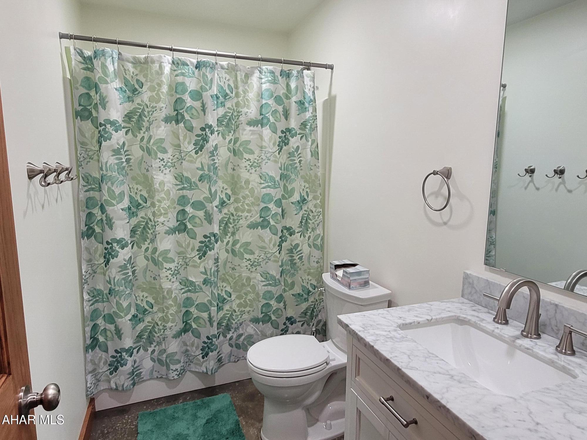 Glendale Yearound - Residential