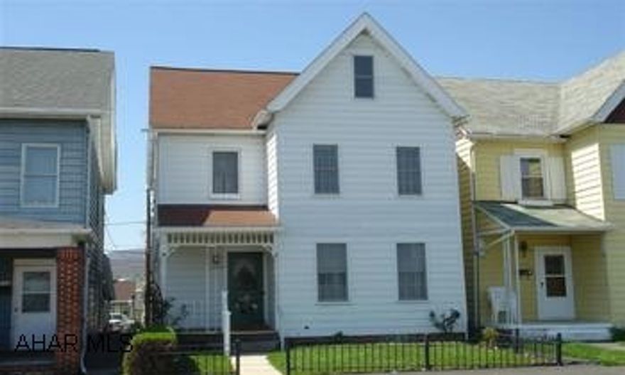 CHARMING 2 STORY 3 BEDROOM, 1.5 BATH LOCATED ON 2ND AVE. ACROSS FROM PROSPECT POOL. CLEAN, WELL MAINTAINED. NEWLY PAINTED INTERIOR. CLEAN, WELL MAINTAINED 2 STORY, 3 BEDROOM, 1.5 BATH HOME LOCATED ON 2ND AVE. ACROSS FROM PROSPECT POOL. FINISHED ATTIC POSSIBLE 4TH BEDROOM. FENCED YARD. NEWER WINDOWS. GOOD ROOF AND SIDING. NEWLY PAINTED INTERIOR.  GREAT STARTER HOME. CALL GAIL CORLE 932-3231.