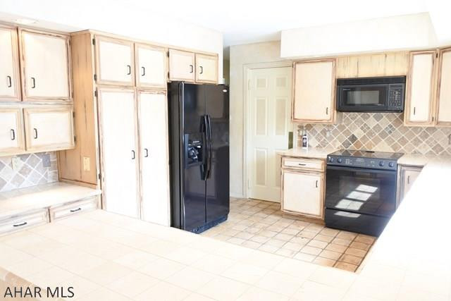 Hickory Hills - Residential