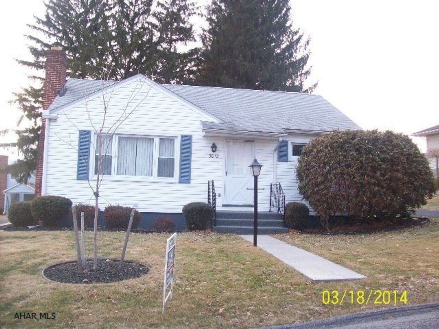 Immaculate 2 bedroom 1 one story home in great neighborhood close to highland park.  Wrap around driveway, eat in kitchen, family room in basement with large bathroom and separate laundry room.  New hot water tank.  Central air.  Well taken care of.