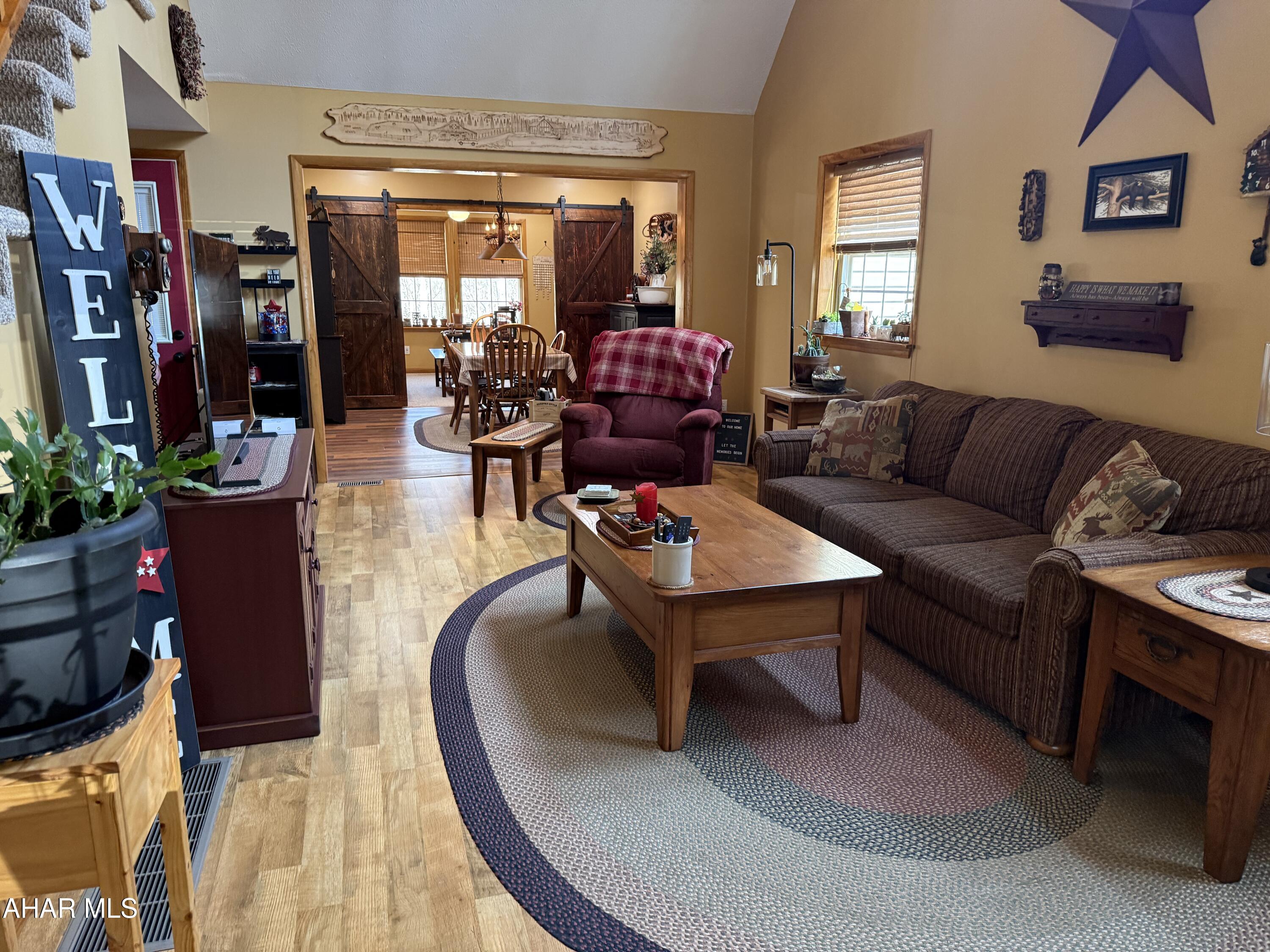 Glendale Yearound - Residential