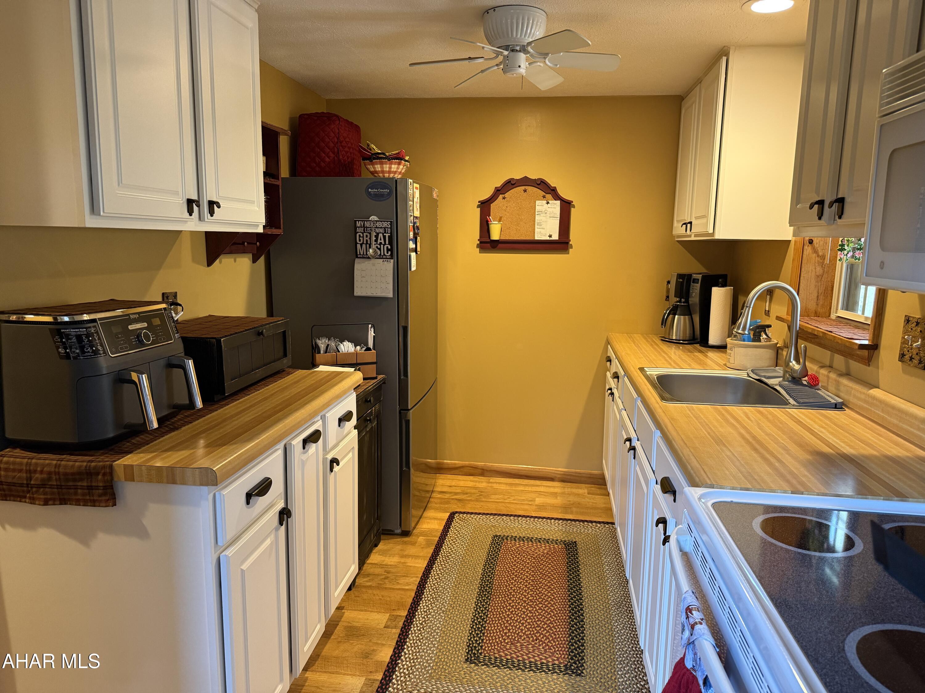 Glendale Yearound - Residential