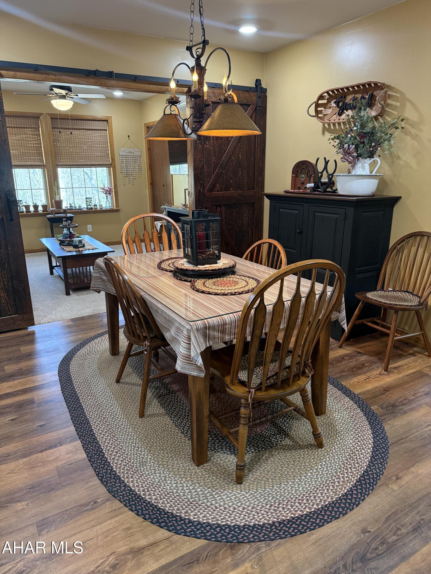 Glendale Yearound - Residential