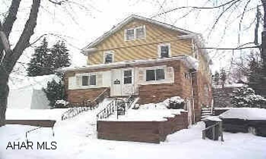 3 story home w/ full unfinished basement. Has front porch, rear & side entrances. 6BR home on 66 x 140 lot. Needs some TLC. 3 story home w/ full unfinished basement. Has front porch, rear & side entrances. 6BR home on 66 x 140 lot. Needs some TLC.