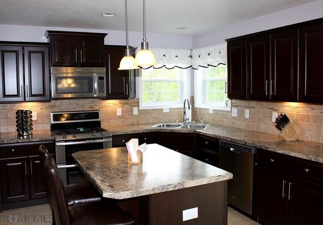 Rolling Hills - Residential