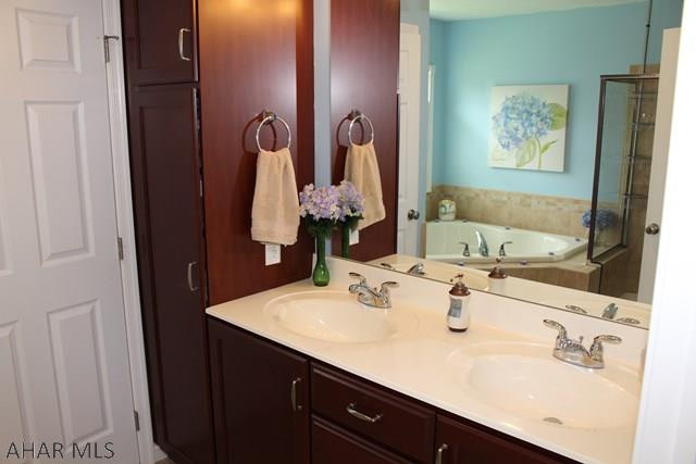 Rolling Hills - Residential