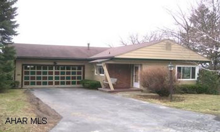 BAKER SCHOOL-HIGHLAND PARK AREA. NEWER WINDOWS-REMODELED BATHROOMS. LARGE LOT, EXTRA KITCHEN IN BASEMENT.   HARDWOOD FLOORS ON FIRST FLOOR. BAKER SCHOOL-HIGHLAND PARK AREA. NEWER WINDOWS-REMODELED BATHROOMS. LARGE LOT, EXTRA KITCHEN IN BASEMENT.  HARDWOOD FLOORS ON FIRST FLOOR.