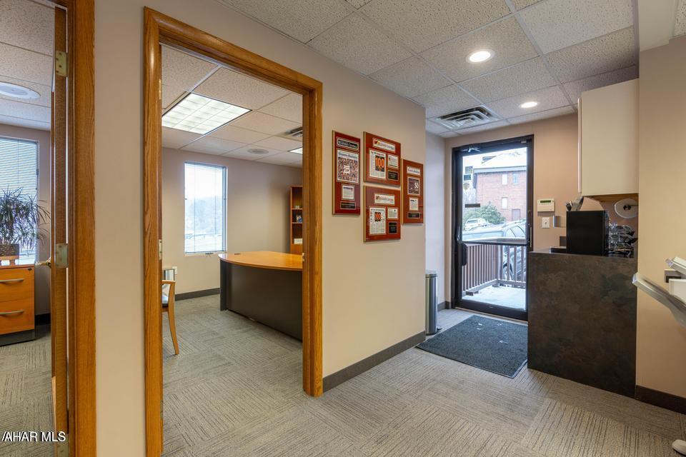 None - Commercial Lease