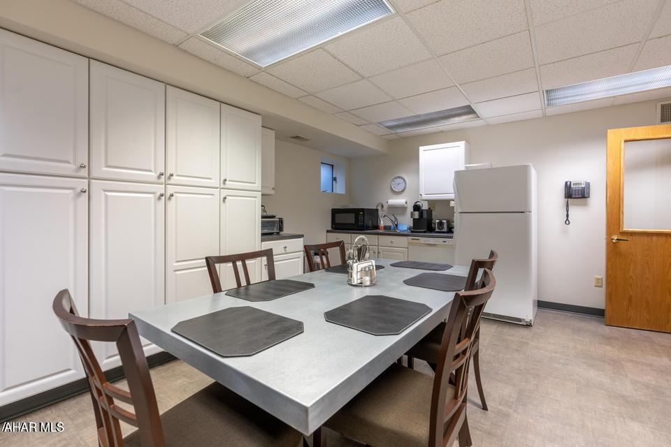 None - Commercial Lease