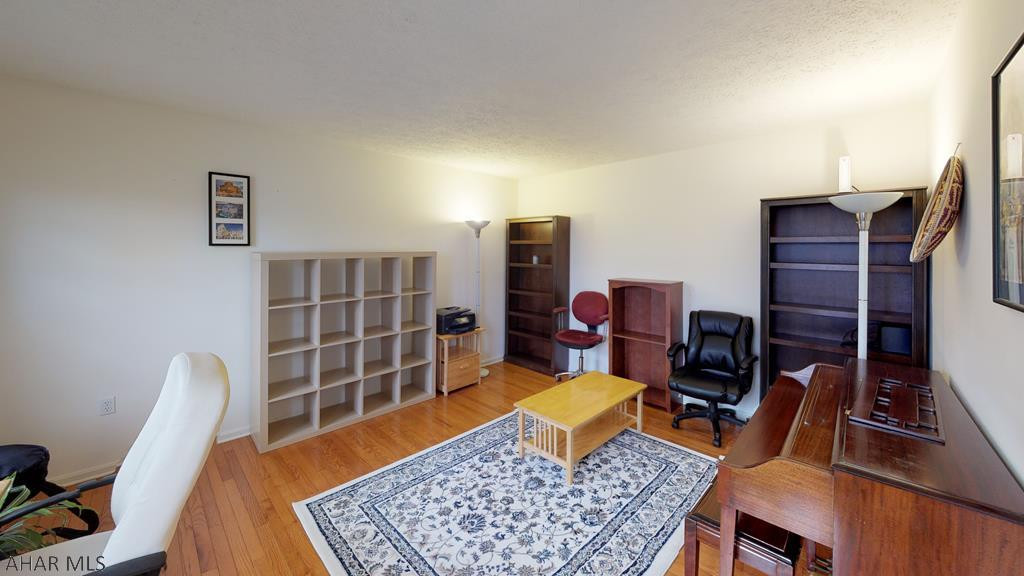 Fox Hollow - Residential