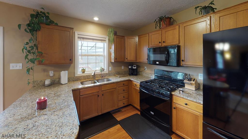 Fox Hollow - Residential