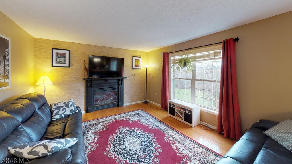 Fox Hollow - Residential