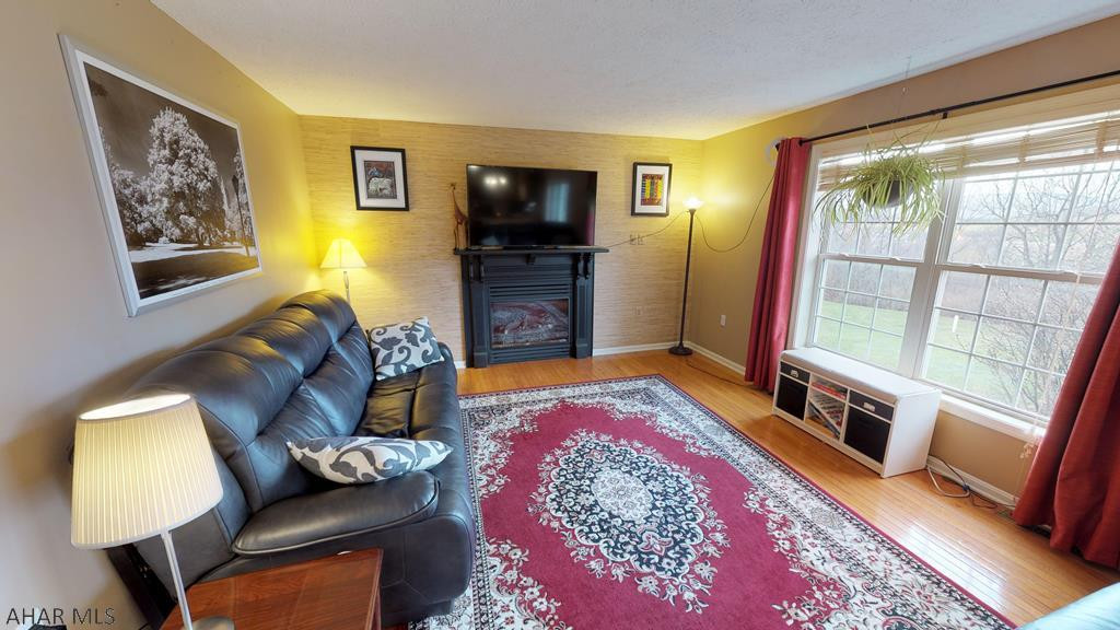 Fox Hollow - Residential