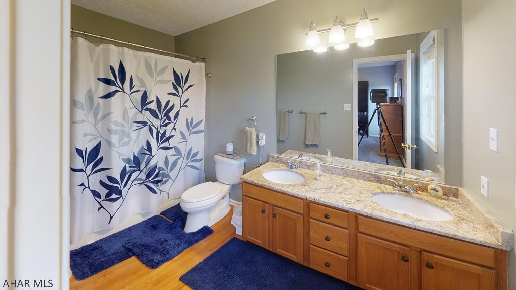 Fox Hollow - Residential