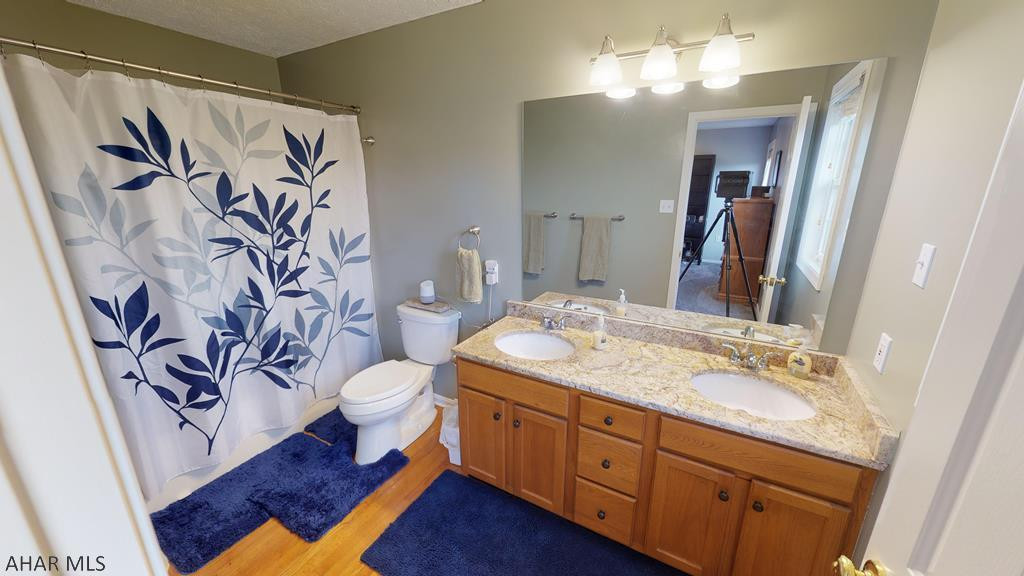 Fox Hollow - Residential