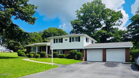 Photo for 95 Country Club Road