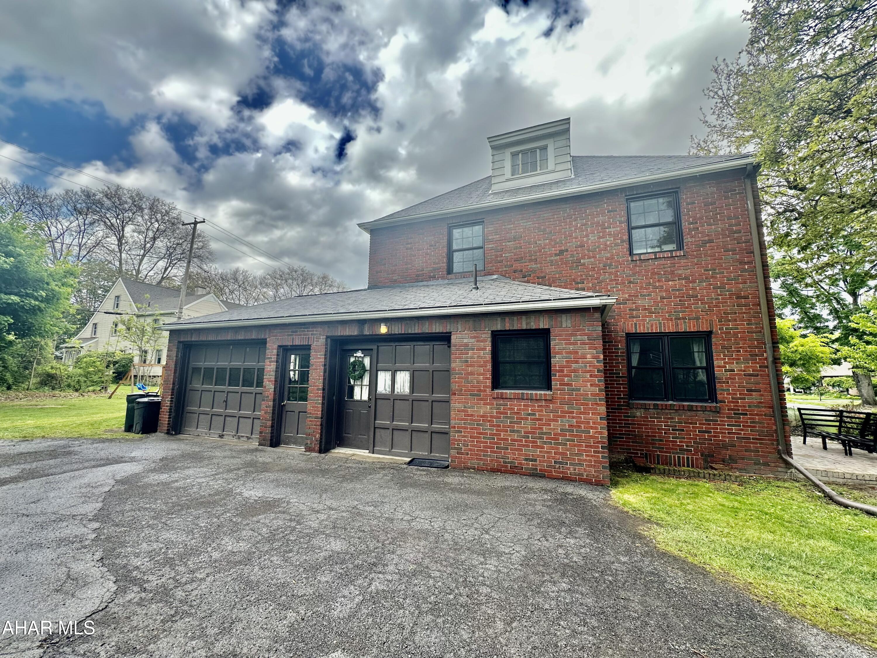 Mansion Park - Residential