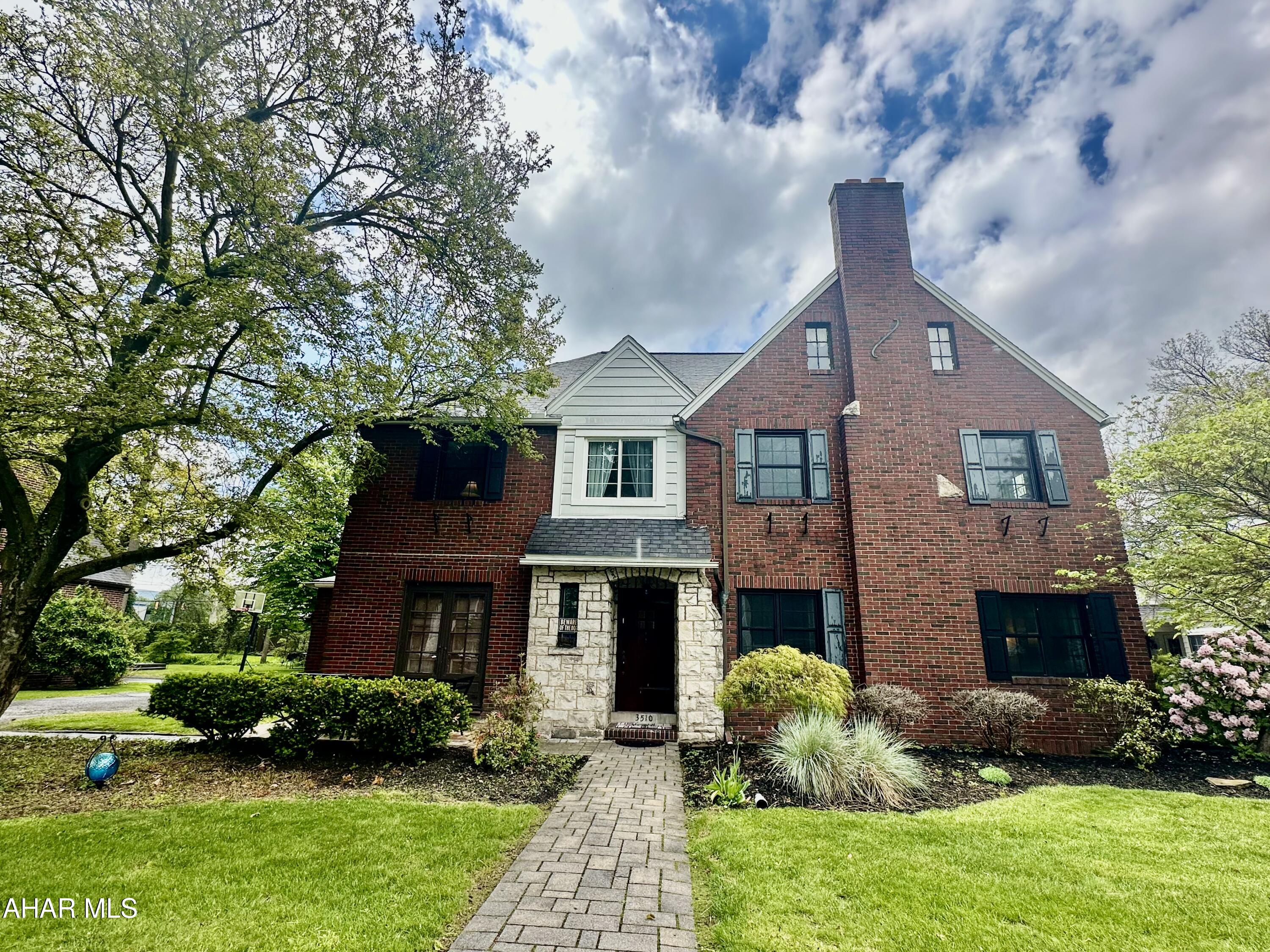 Mansion Park - Residential