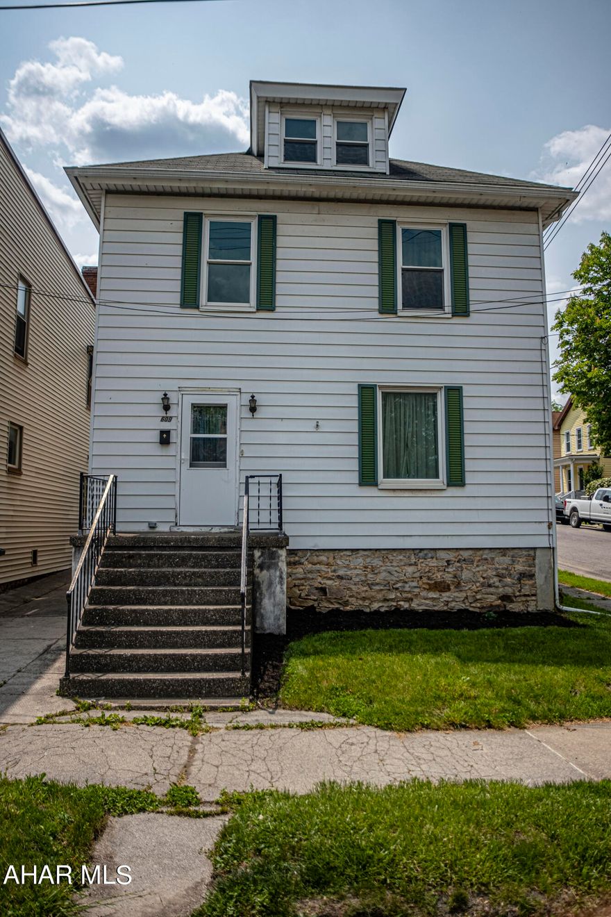 This beautiful home is nestled in the perfect location within Hollidaysburg! You couldn't ask for a house that has been better maintained by current owners. Updates throughout with newer carpets and windows. 3 Bedrooms with a finished attic that offers additional space for an office or storage. Large bathroom. Off street parking.