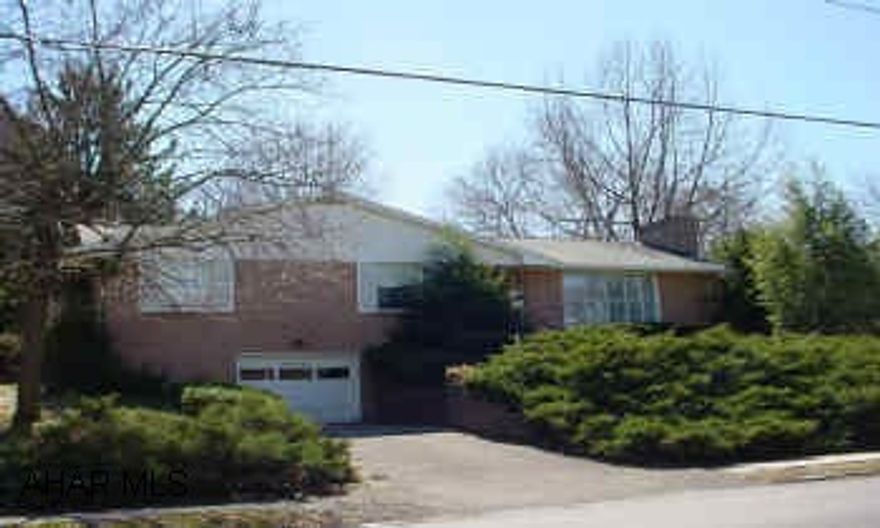 Nice 3 Bedroom, 1 Bath Brick Ranch in the borough. Fireplace in living room. One car garage. Finished family room in basement.  Nice big rooms.  NIce 3 Bedroom, 1 Bath Brick in the borough. One gar garage. Finished family room in basement. Fireplace in Living room. Nice big rooms.