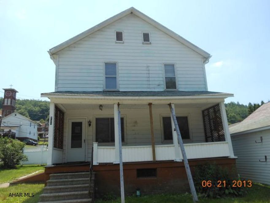 Property is being sold in AS IS condition.  This is a Fannie Mae HomePath property.