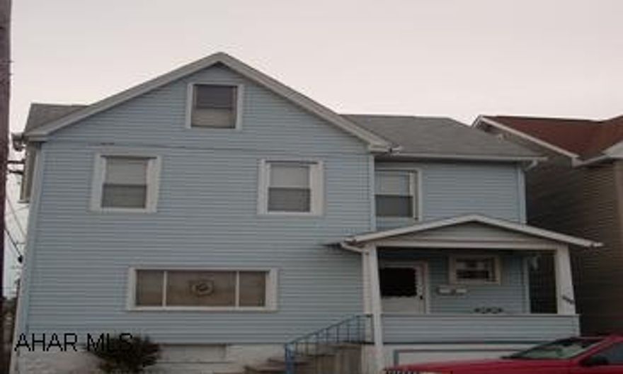 CALL MEGAN TO SCHEDULE 934-7103 3BD 1 BA 2 Story, maintenance free exterior, rear patio, great starter home.