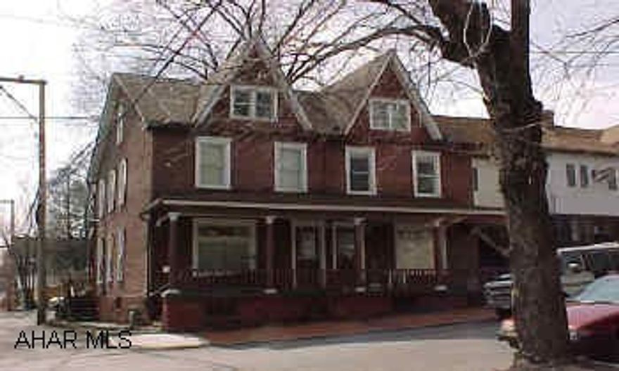 Tenants pay an additional $25.00 per A/C unit during summer months. Tenants pay cable, phone. Tenants pay an additional $25.00 per A/C unit during the summer months. Tenants pay cable, phone.