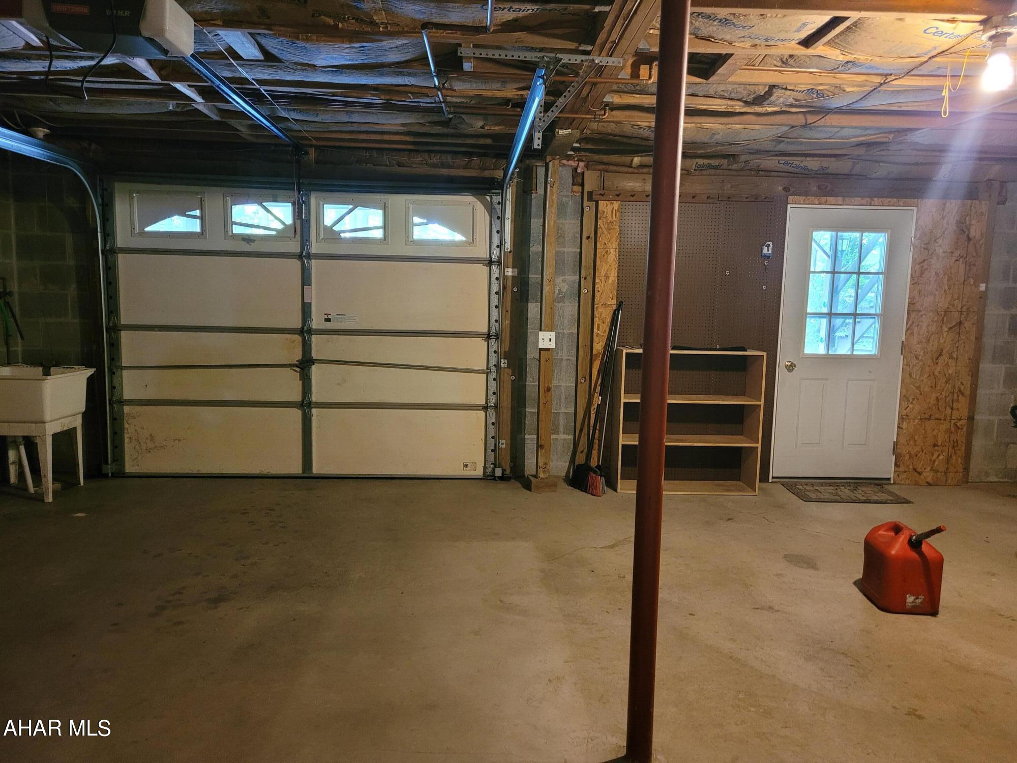 Glendale Yearound - Residential