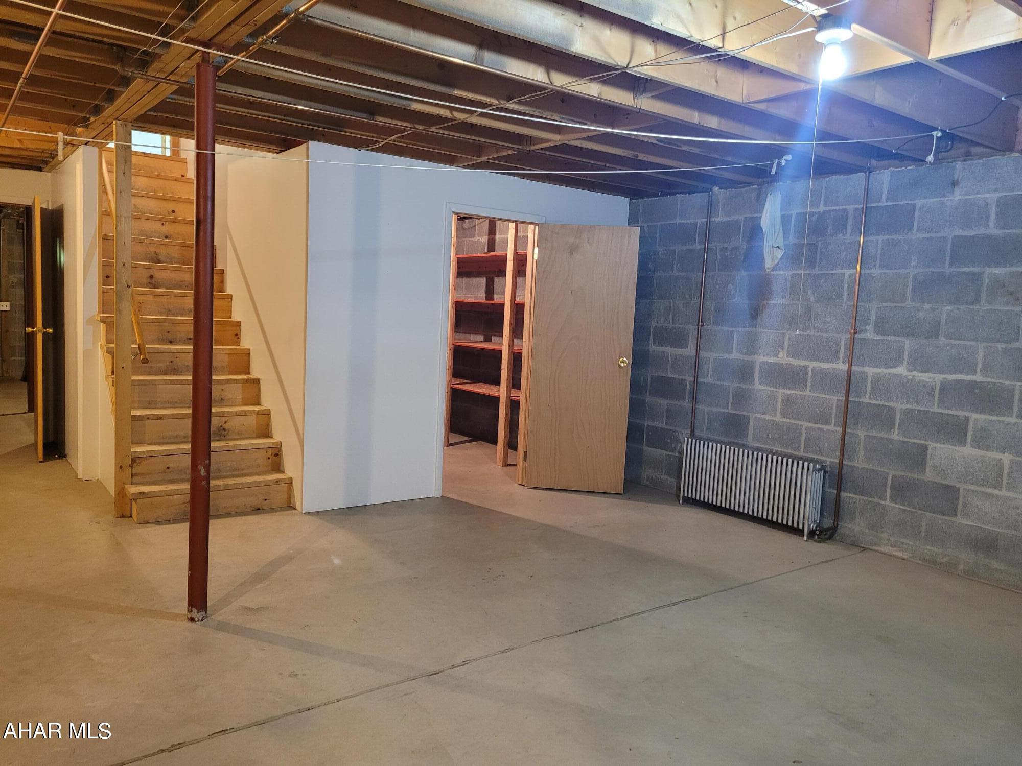 Glendale Yearound - Residential