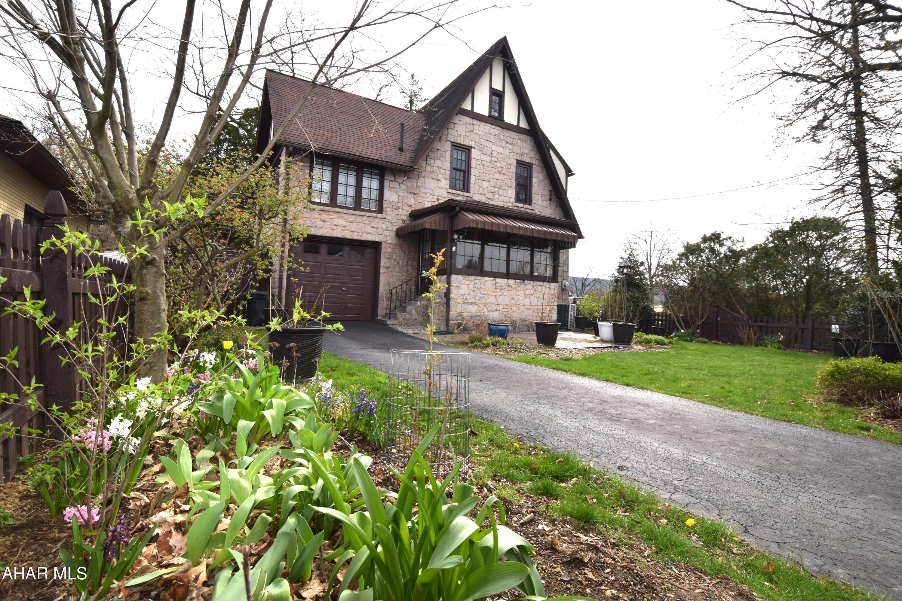 Mansion Park - Residential