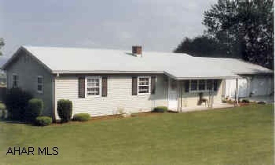 Well maintained ranch-style home on large lot with spectacular views. Home Warranty Included. Basement with open family room, bedroom, laundry, workshop and full bath.Well is 100'.