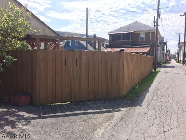 Unknown - Residential