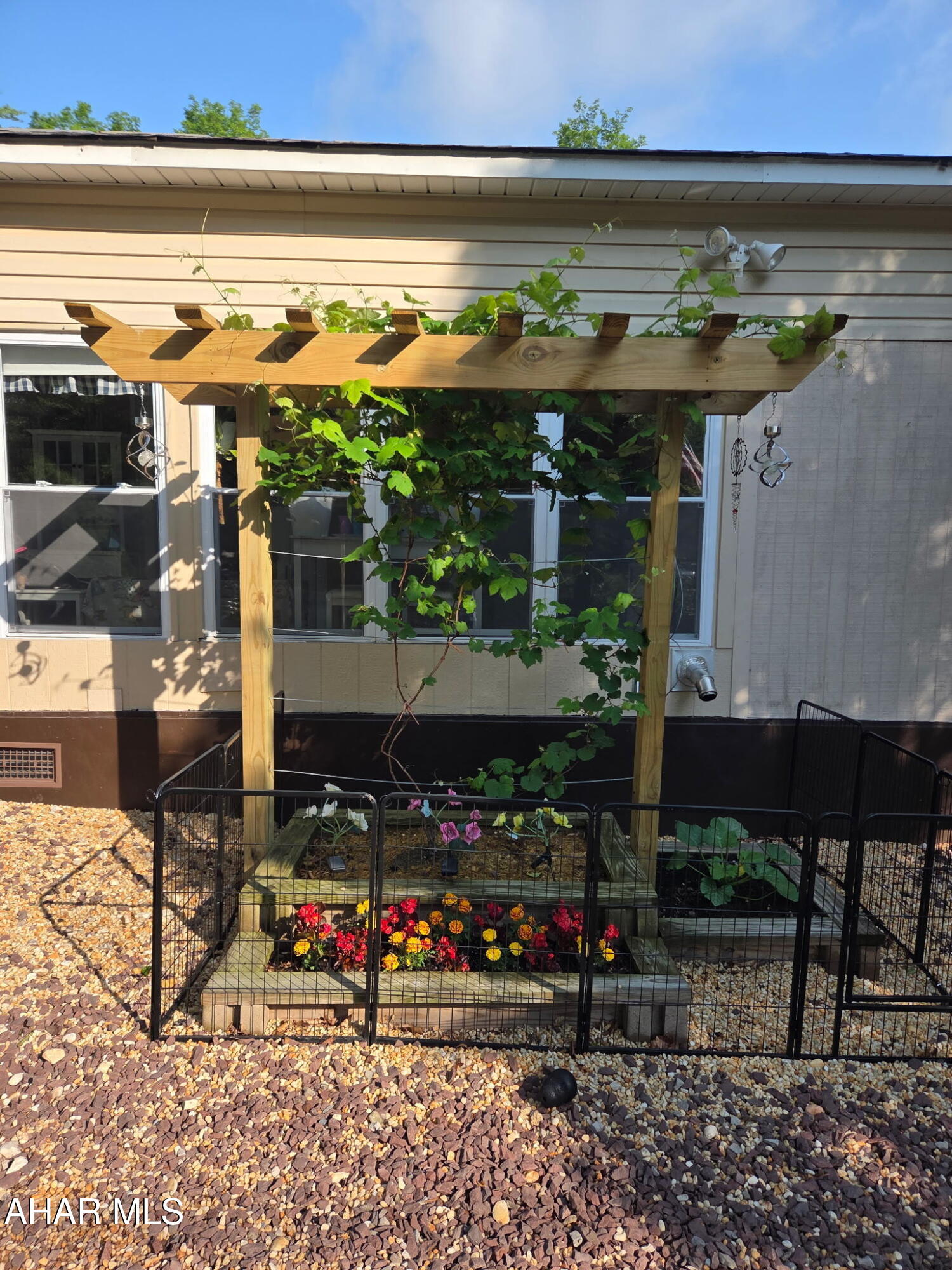 Glendale Yearound - Residential