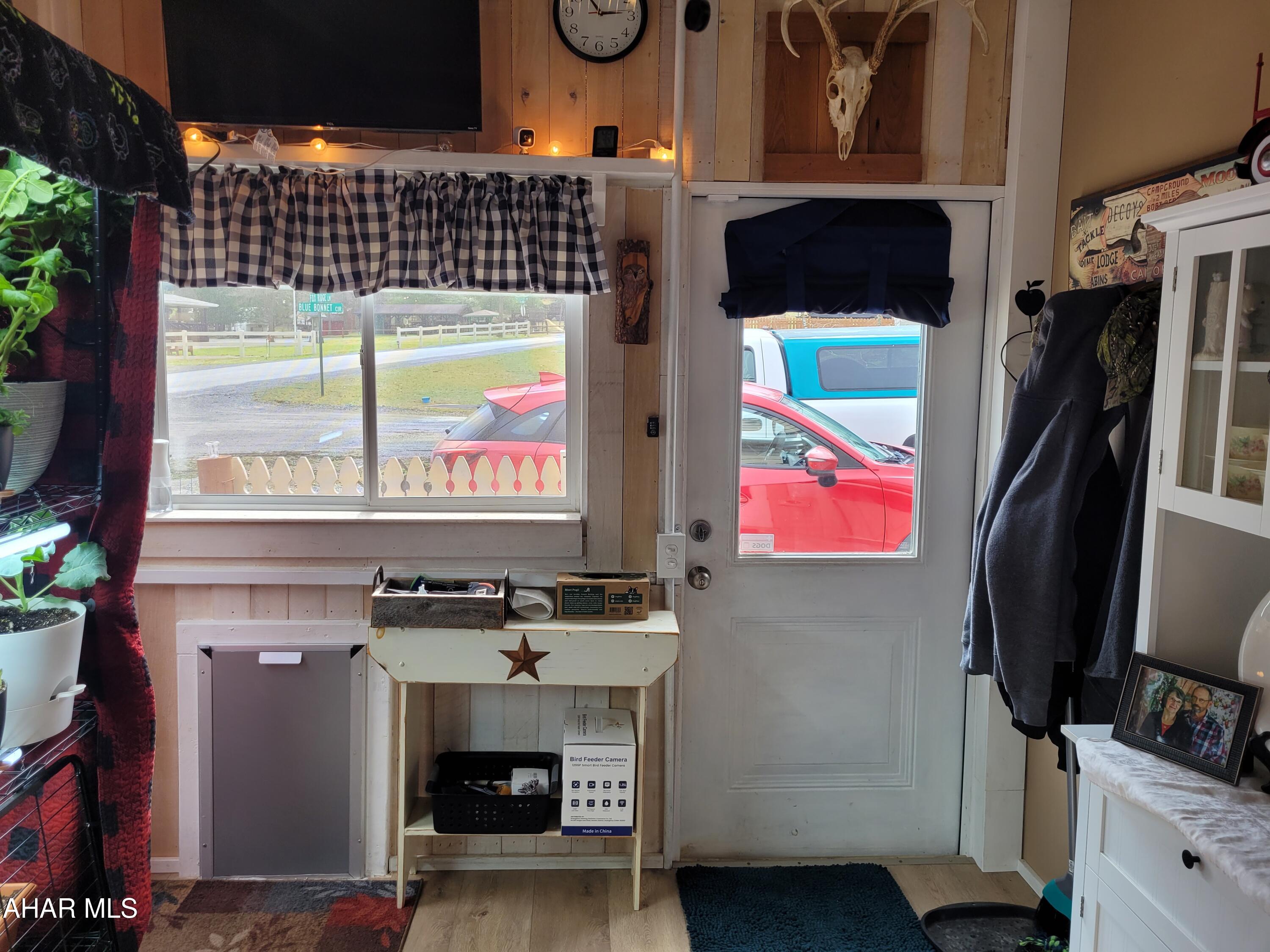 Glendale Yearound - Residential