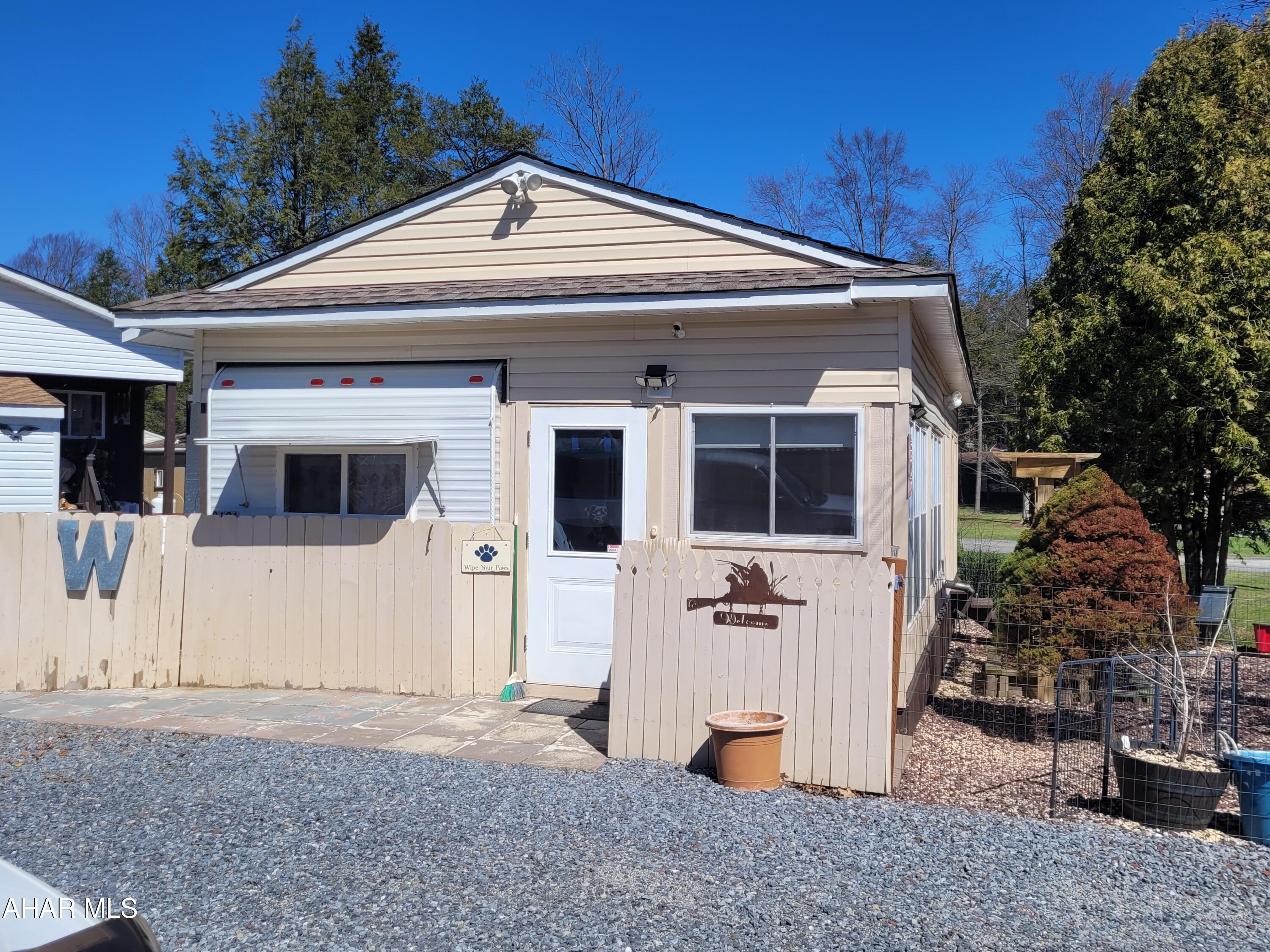 Glendale Yearound - Residential