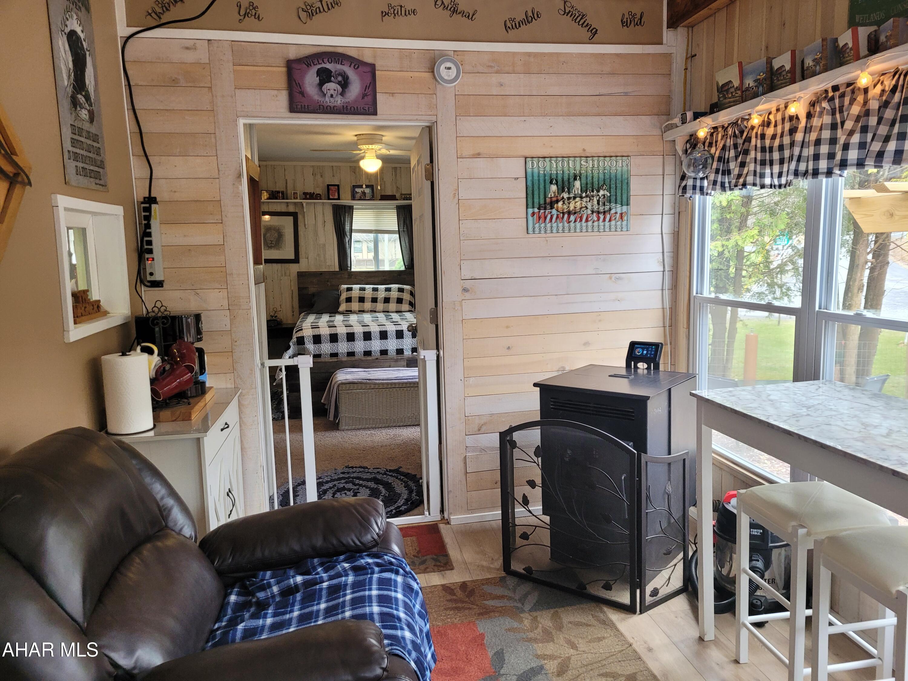 Glendale Yearound - Residential