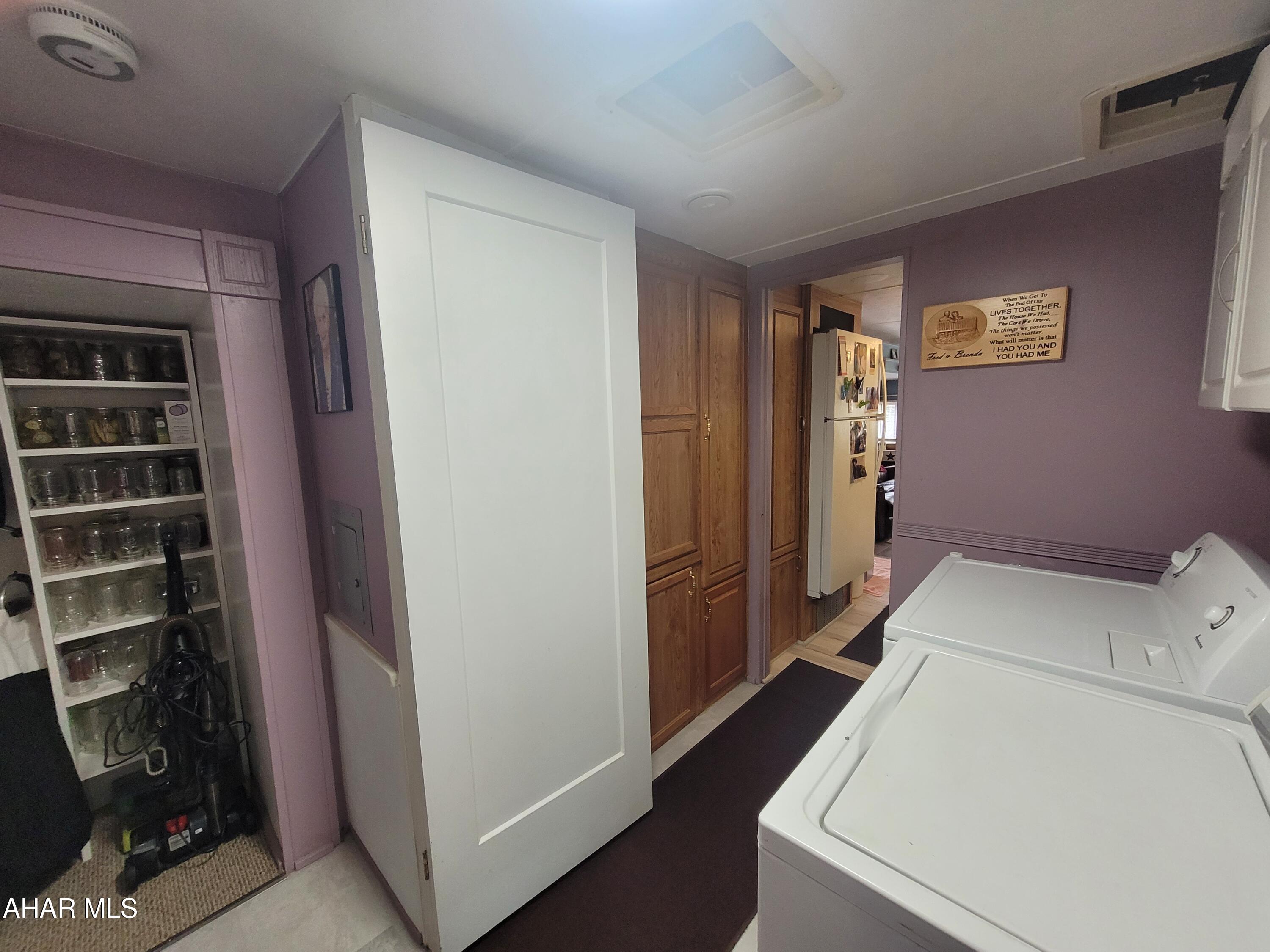 Glendale Yearound - Residential