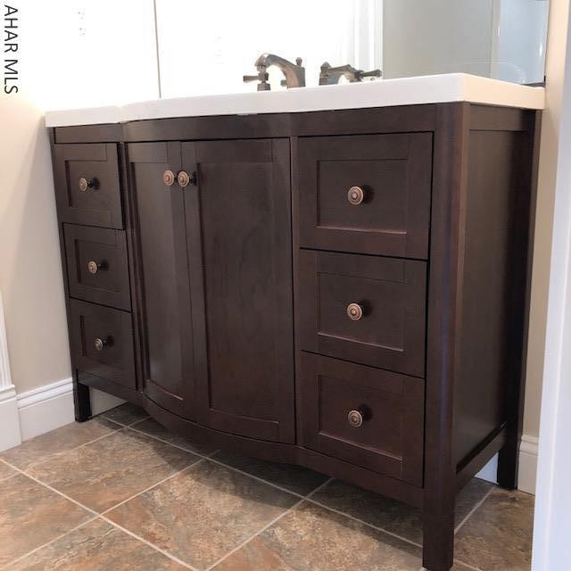 Church Hill Manor - Residential