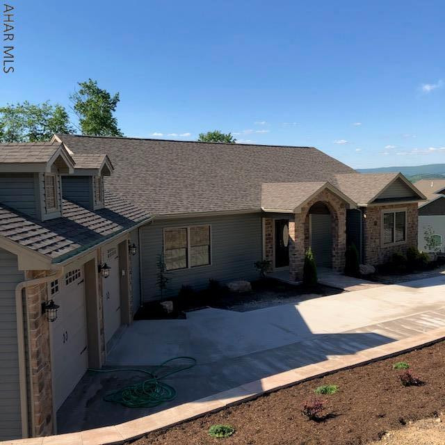 Church Hill Manor - Residential