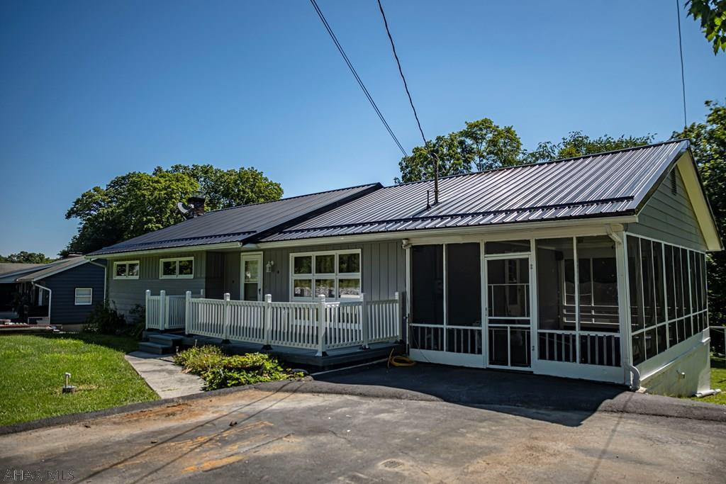 Foor Addition - Residential