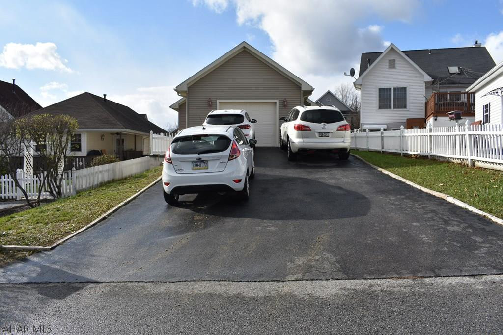 Holiday Hills - Residential