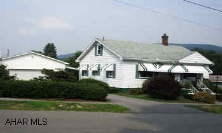 ALTOONA/EAST END. COMPLETELY REFURBISHED CAPE ON HUGE CORNER LOT. PROFESSIONALLY LANDSCPAED WITH FRUIT TREES. 2 CAR GARAGE.  PLEASE SEE ADDITIONAL PHOTOS! ALTOONA /EAST END. COMPLETELY REFURBISHED CAPE ON HUGE CORNER LOT. PROFESSIONALLY LANDSCAPED WITH FRUIT TREES. 2 CAR GARAGE. A MUST SEE!  SEE ADDITIONAL PHOTOS!