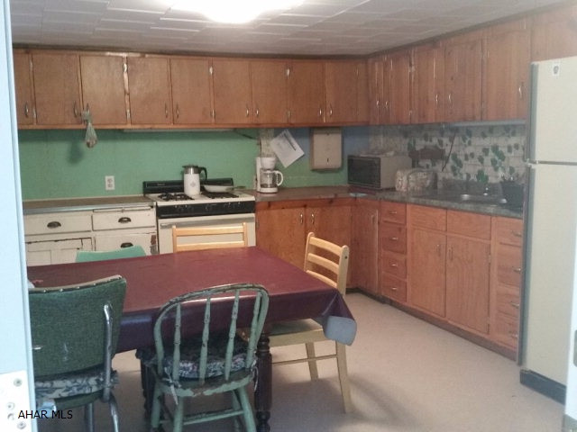 Unknown - Residential