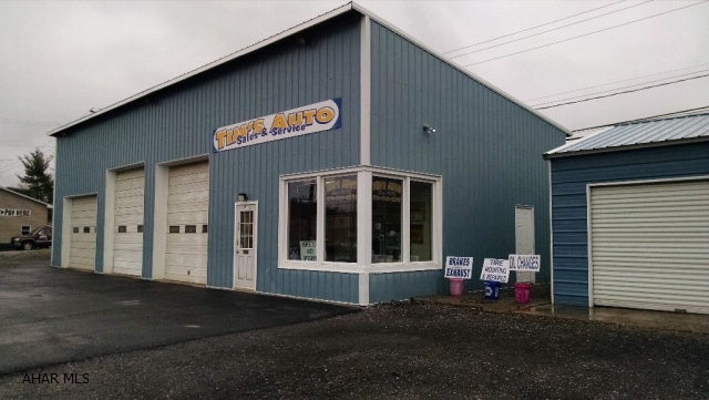 Pine Croft - Commercial Sale