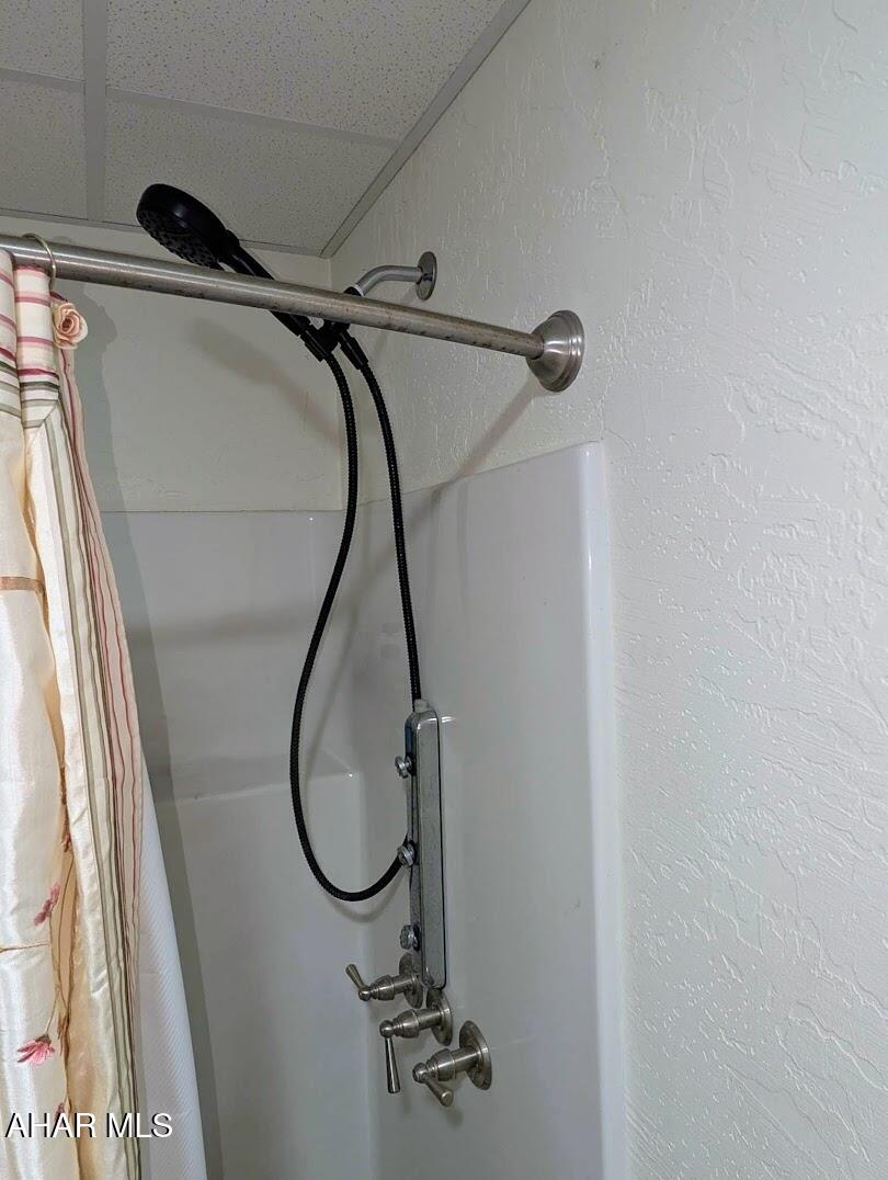 Unknown - Commercial Sale